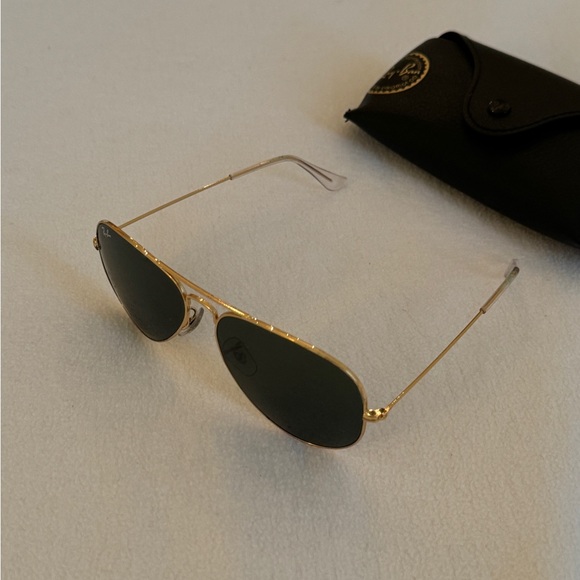 Ray-Ban Aviator Classics - Picture 3 of 5